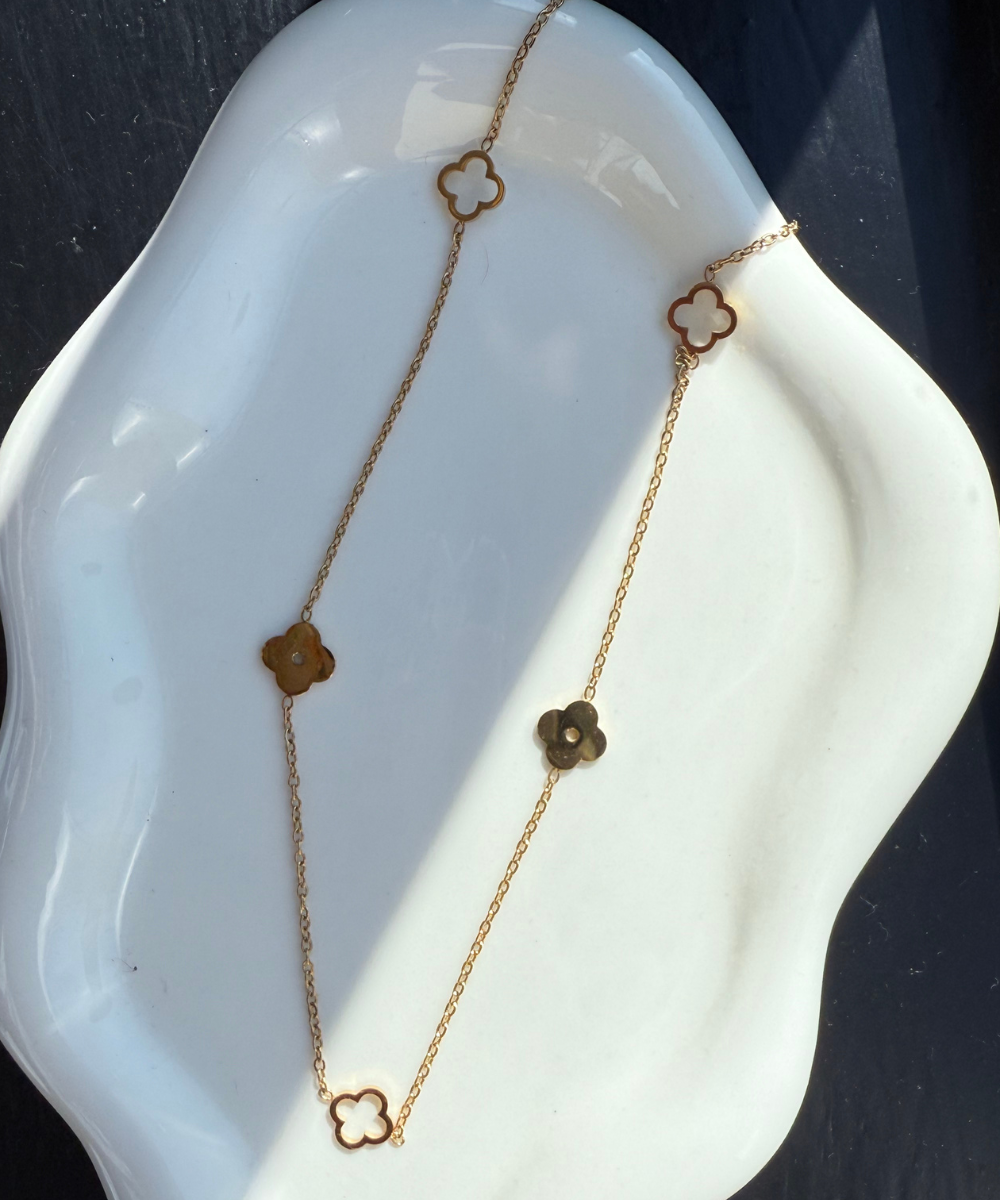 OTC Accessories - Clover Necklace