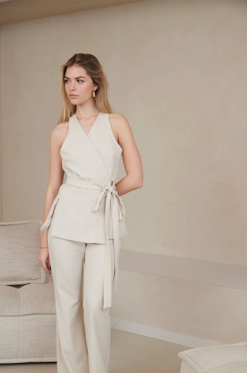 Sleeveless Tie Waist Top