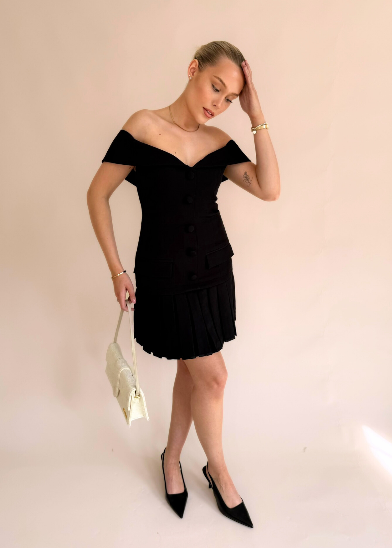 The Pleated Mini - Black