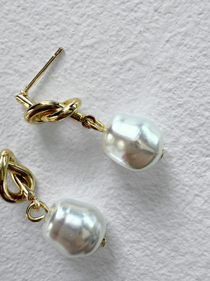 Twist Pearl Drop Earrings