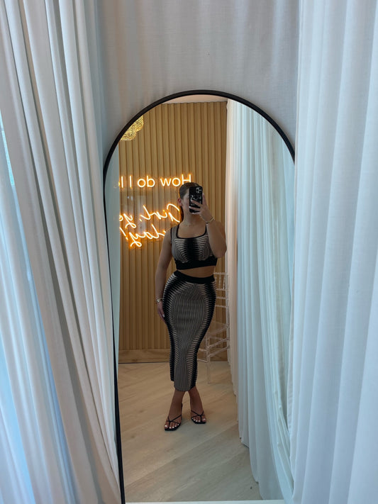 Ava set