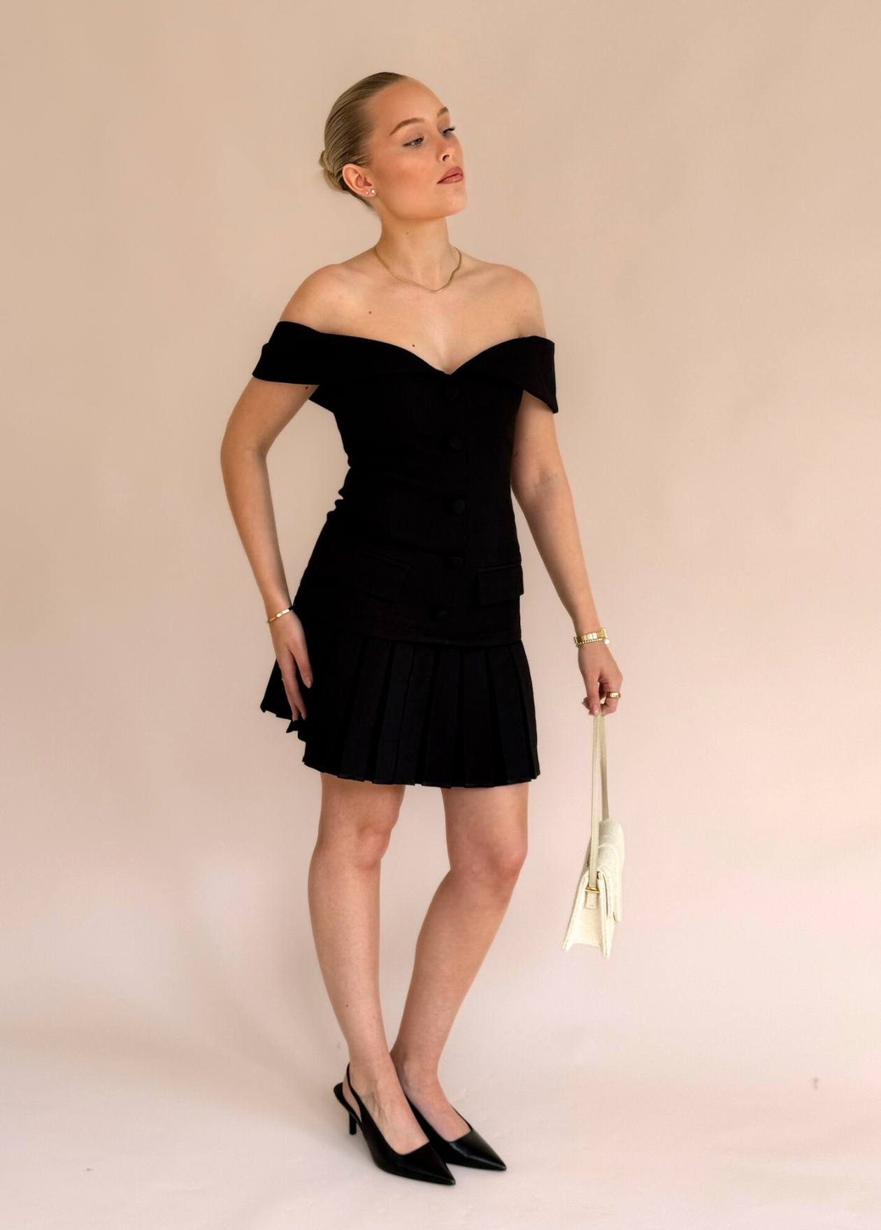 The Pleated Mini - Black