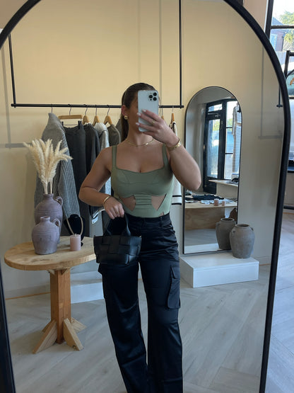 Brooke cargos