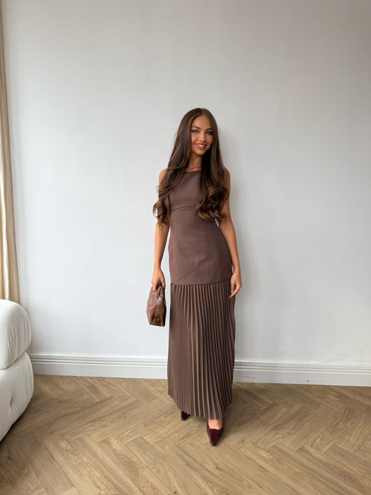 Pleated Maxi Dress - Chocolate