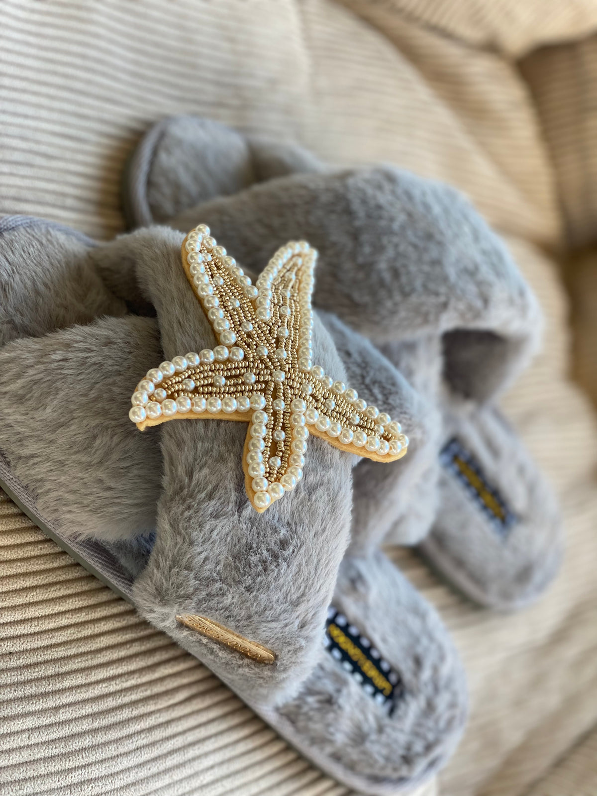 Classic Laines slippers with artisan gold and pearl Starfish - grey