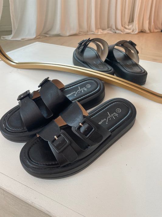 Mia sandals